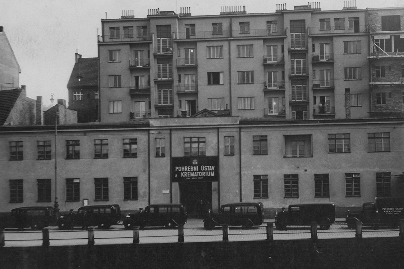 pohřební ústav
