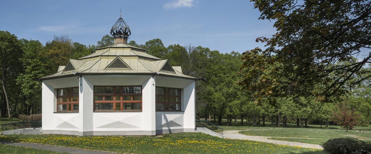 Obřadní místo na Louce rozptylu<br />
